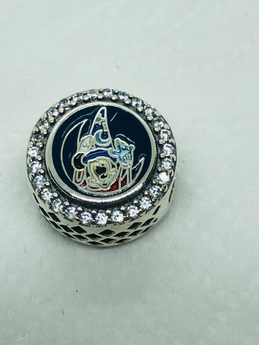 ✨ ✨Pandora Sorcerer Mickey Mouse Limited Edition Charm
